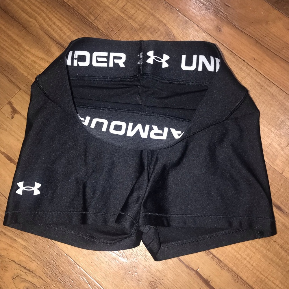 Under armour spandex shorts